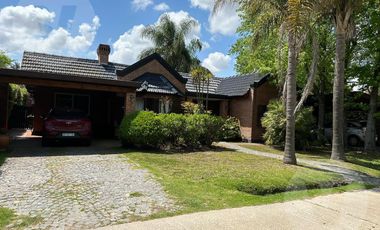 Casa en venta - Barrio Campos de Echeverría, Canning