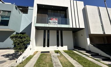 Casa Nueva en Venta de Lujo Valle Imperial con Roof Garden, Zapopan, Jalisco,