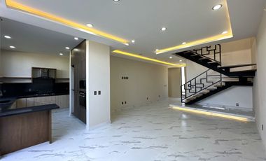 Casa Nueva en Venta de Lujo Valle Imperial con Roof Garden, Zapopan, Jalisco,