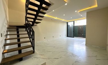 Casa Nueva en Venta de Lujo Valle Imperial con Roof Garden, Zapopan, Jalisco,