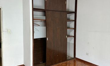 Venta Galpón-Local 220M² C/Piso 4 Amb.   en Ramos Mejia