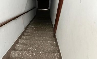 Venta Galpón-Local 220M² C/Piso 4 Amb.   en Ramos Mejia