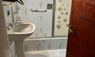 Venta Galpón-Local 220M² C/Piso 4 Amb.   en Ramos Mejia