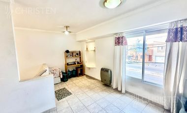 Departamento en venta, en  planta alta. 2 dormitorios + terraza + quincho