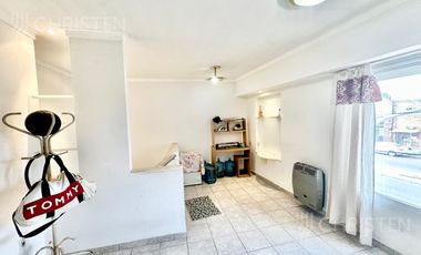 Departamento en venta, en  planta alta. 2 dormitorios + terraza + quincho