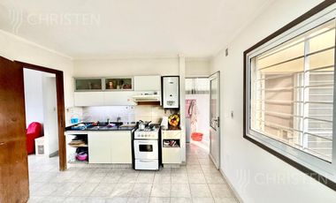 Departamento en venta, en  planta alta. 2 dormitorios + terraza + quincho