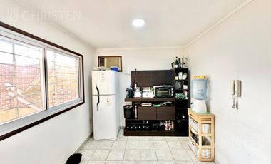 Departamento en venta, en  planta alta. 2 dormitorios + terraza + quincho