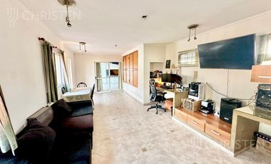 Departamento en venta, en  planta alta. 2 dormitorios + terraza + quincho