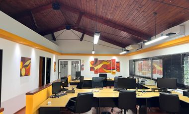 Inmueble de Uso comercial  - Amplio terreno sobre Newbery