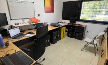 Inmueble de Uso comercial  - Amplio terreno sobre Newbery