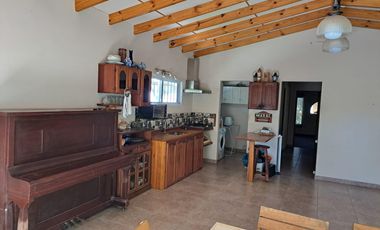 Venta de casaquinta en Barrio Los Viejos Ombues  Florencio Varela. OPORTUNIDAD