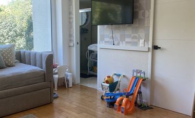 Amplio y hermoso departamento