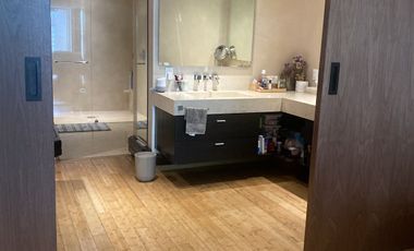 Amplio y hermoso departamento