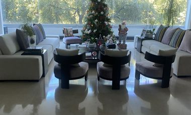 Amplio y hermoso departamento