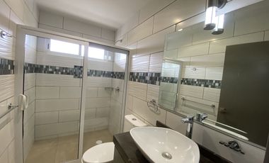 Bonita Casa en Lomas de Angelópolis. Junto a área verde.