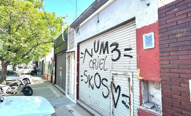 LOCAL SOBRE CALLE COLOMBRES