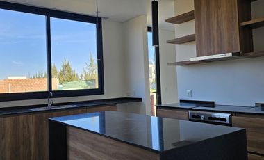 Casa en Venta en El Naudir a estrenar con pileta 3 dormitorios y escritorio 1207