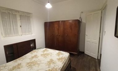 Casa y terreno en venta - 3 dormitorios 2 baños - 800 mts2 - Comandante Nicanor Otamendi