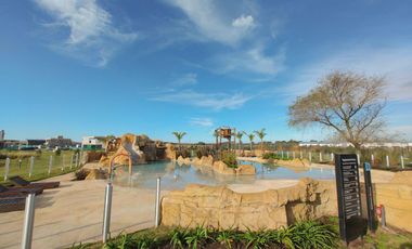 Lote de 1388m2 en Developer Park