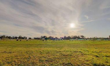 Lote de 1388m2 en Developer Park