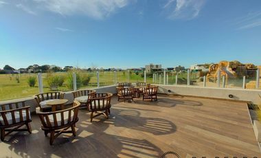 Lote de 1388m2 en Developer Park