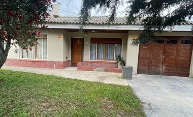 VENTA CHALET EN BARRIO EL MARTILLO