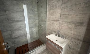 Departamento tres ambientes a la venta en Wilde