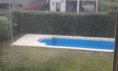 Casa en venta - 3 Dormitorios 3 Baños - Cocheras - 660Mts2 - Moreno