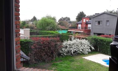 Casa en venta - 3 Dormitorios 3 Baños - Cocheras - 660Mts2 - Moreno