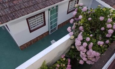 Casa en venta - 15 Dormitorios 14 Baños - 596Mts2 - Villa Gesell