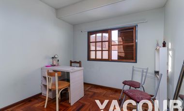 Triplex en venta - 3 Dormitorios 3 Baños - Cochera - 170Mts2 - Parque Avellaneda