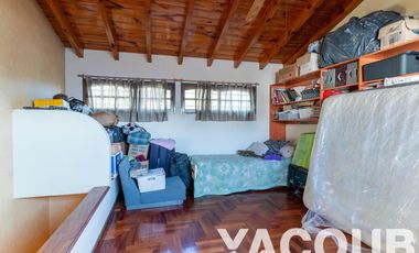 Triplex en venta - 3 Dormitorios 3 Baños - Cochera - 170Mts2 - Parque Avellaneda