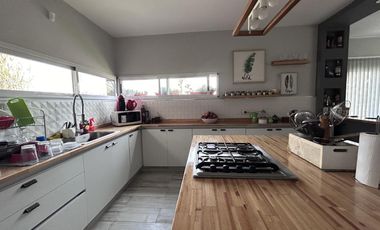 Venta Casa - Barrio Privado San Joaquin - APTO CREDITO