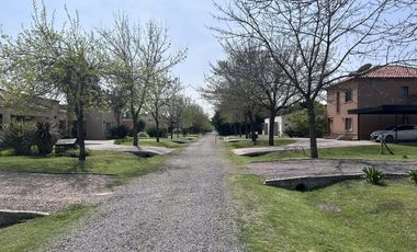 Venta Casa - Barrio Privado San Joaquin - APTO CREDITO