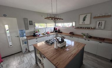 Venta Casa - Barrio Privado San Joaquin - APTO CREDITO