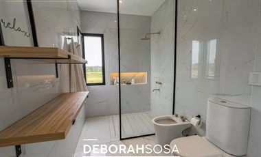 Casa en  Alquiler en Barrio El Canton -5ambientes -vista al golf-amoblada -zona norte