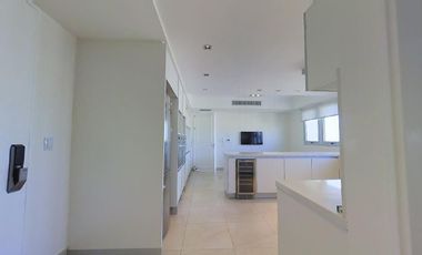 Triplex  4 Dormitorios en Venta Belgrano con pileta cubierta y parrilla