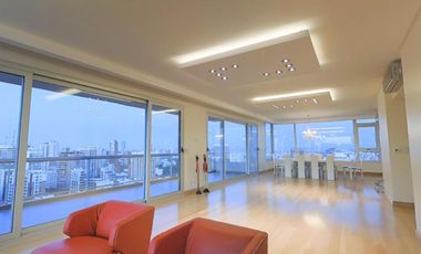 Triplex  4 Dormitorios en Venta Belgrano con pileta cubierta y parrilla