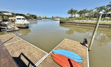 Casa en El Yacht
