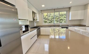Casa en El Yacht