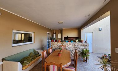 Moderna casa en venta B° Villa Talleres