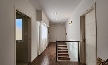 Moderna casa en venta B° Villa Talleres