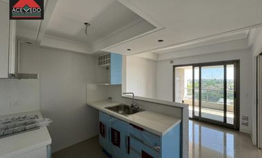 Departamento 4 ambientes al frente en Acrópolis IX- Portela 146