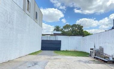 Importante Galpón en Morón Sur