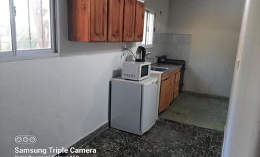 Casa en venta - 3 dormitorios 1 baño - 420 mts2 - Camet