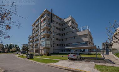 Departamento de 3 amb en PB con vista al lago en Portezuelo- Nordelta