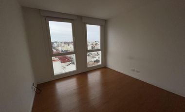 Venta Departamento de 4 ambientes cochera doble. Güemes, Mar del Plata