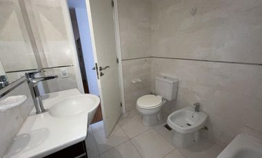 Venta Departamento de 4 ambientes cochera doble. Güemes, Mar del Plata