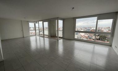 Venta Departamento de 4 ambientes cochera doble. Güemes, Mar del Plata