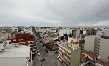 Venta Departamento de 4 ambientes cochera doble. Güemes, Mar del Plata